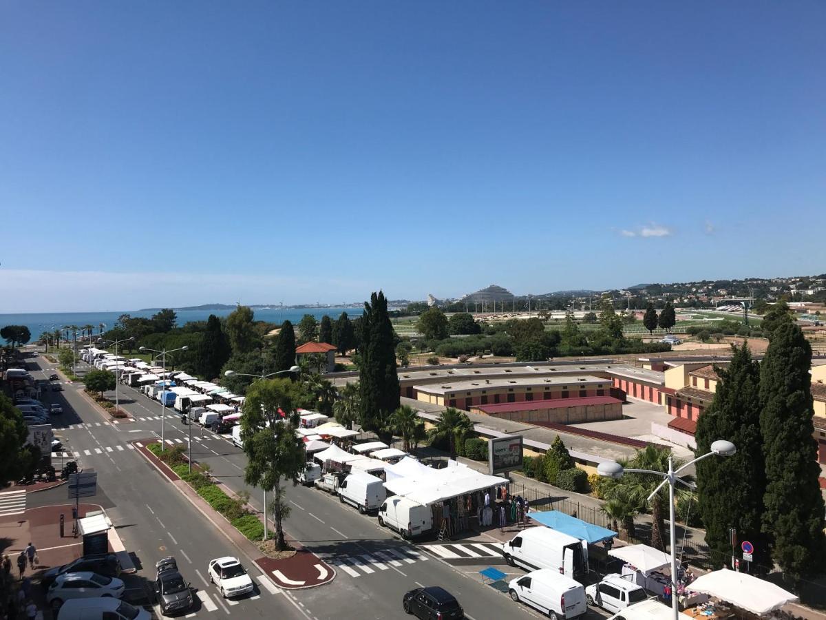 Plage Et Hippodrome Кань-сюр-Мер Экстерьер фото